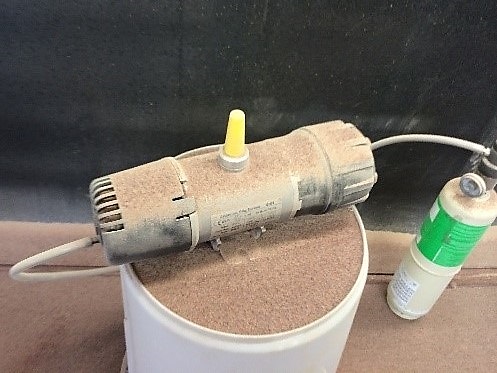 Image 3: Successful gas test for detector during grit blasting assessment