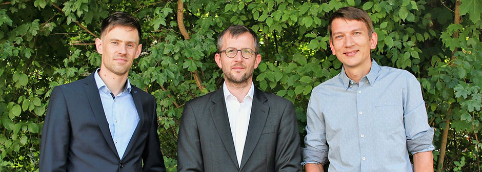 l.t.r.: Simon Zumbrunnen (managing director and founder ReseaTech), Caspar von Schoeler (Bürkert),  Philipp Haslebacher (managing director and founder ReseaTech)