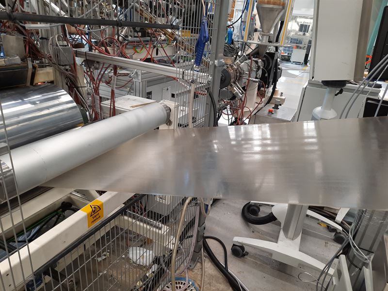 Packaging production top