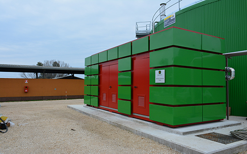 Roana has invested in a biomass plant that utilises livestock manure and other organic waste to generate energy. With it 2,400 kWh of electric energy can be produced every day.