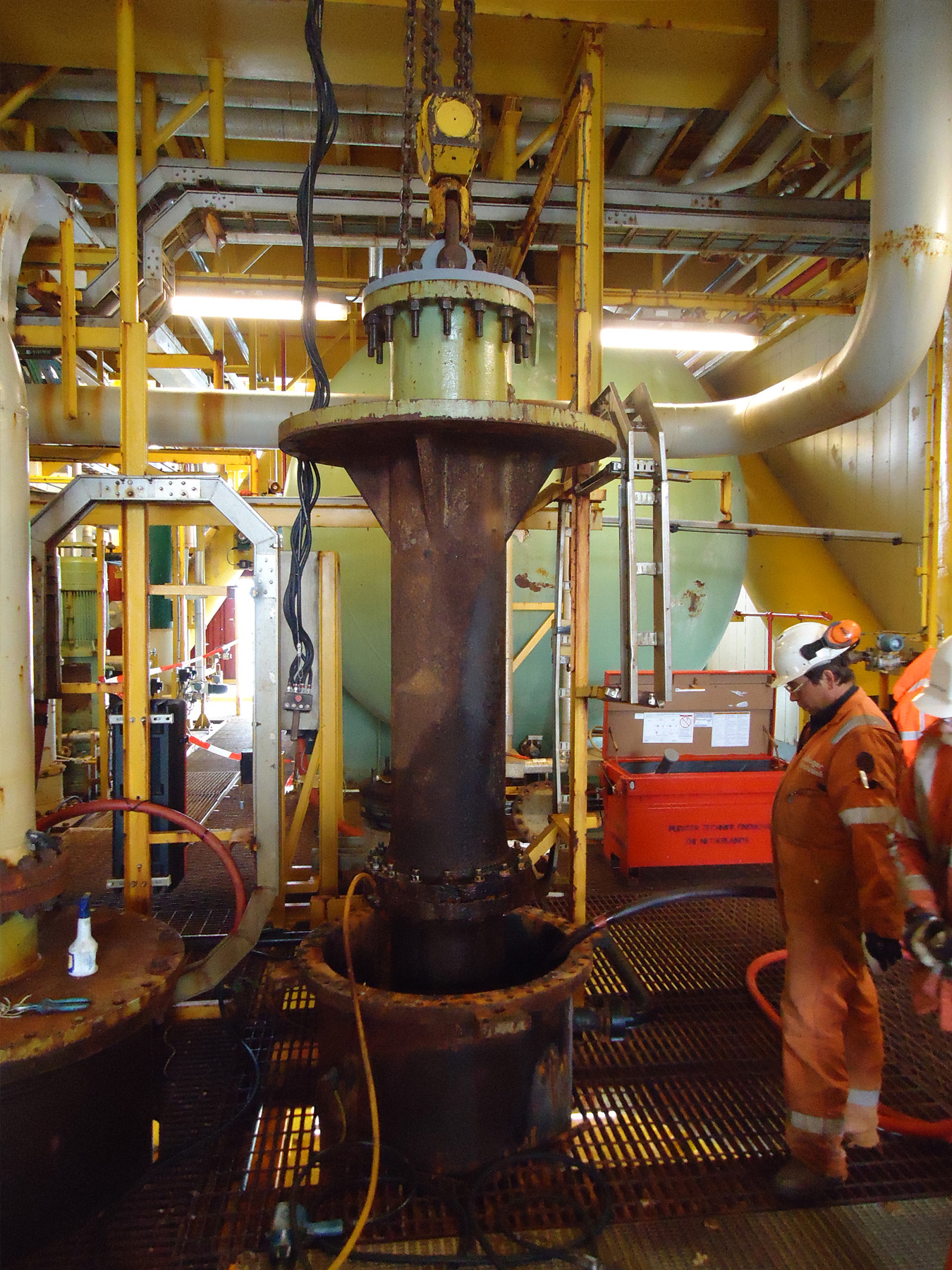 Air Operated Monorail Hoist to Handle Offshore Seawater Pumps