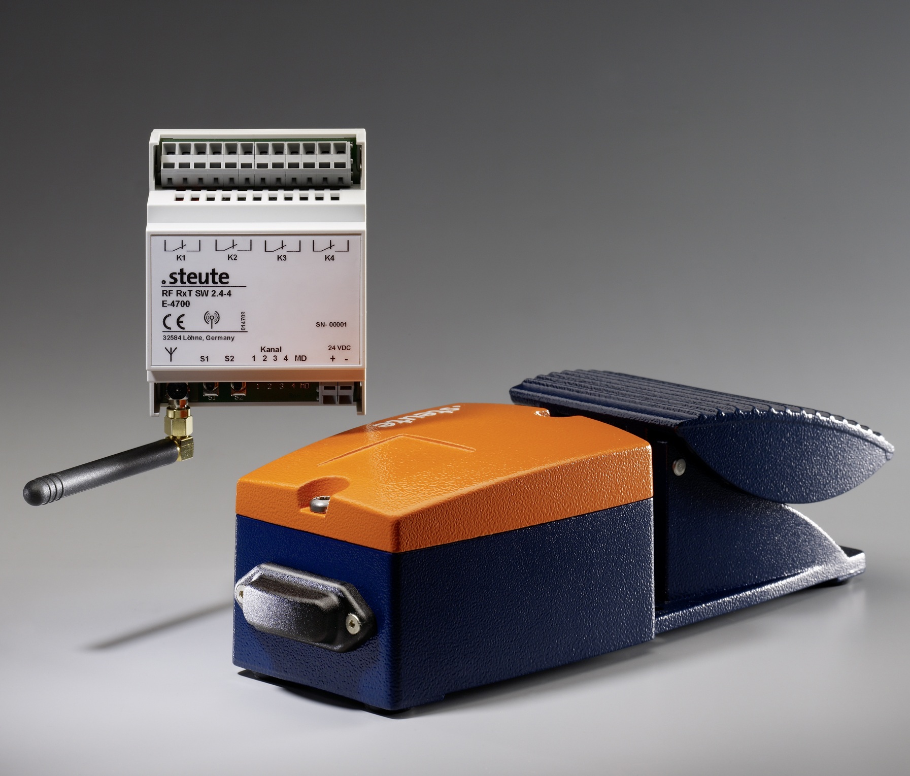 Wireless foot control